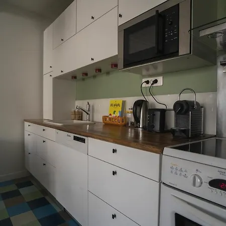 Charming Apartment In The Heart Of Montmartre *